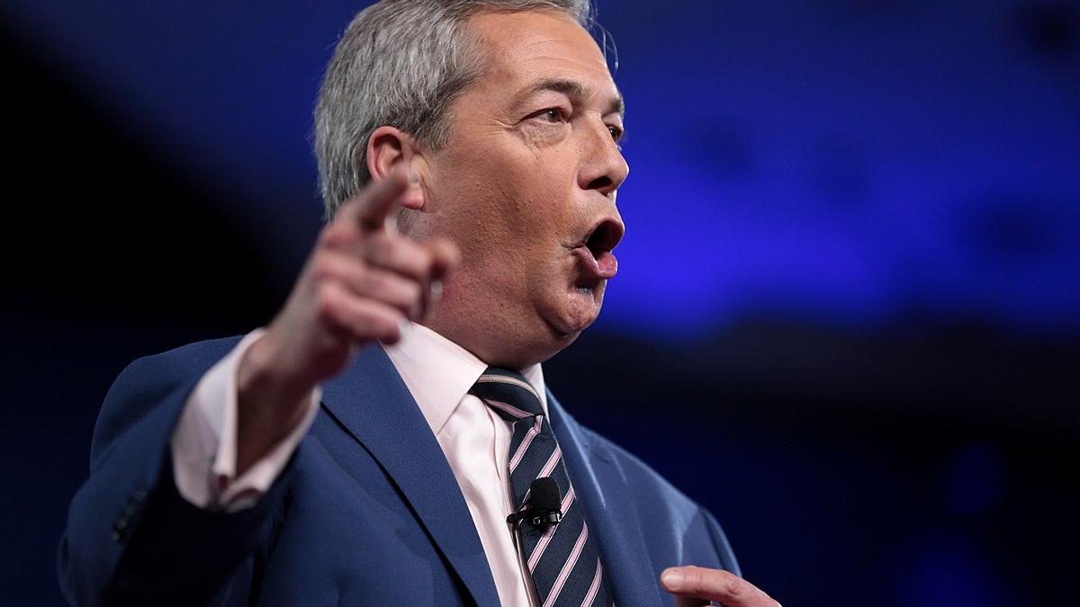 Previziune: Spre un Brexit dur