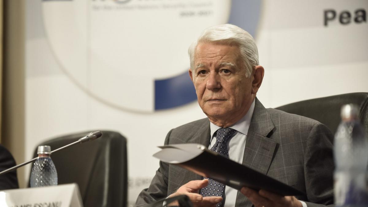 Joc de imagine cu plângeri penale împotriva lui Meleșcanu. CCR: Parchetul nu poate ancheta