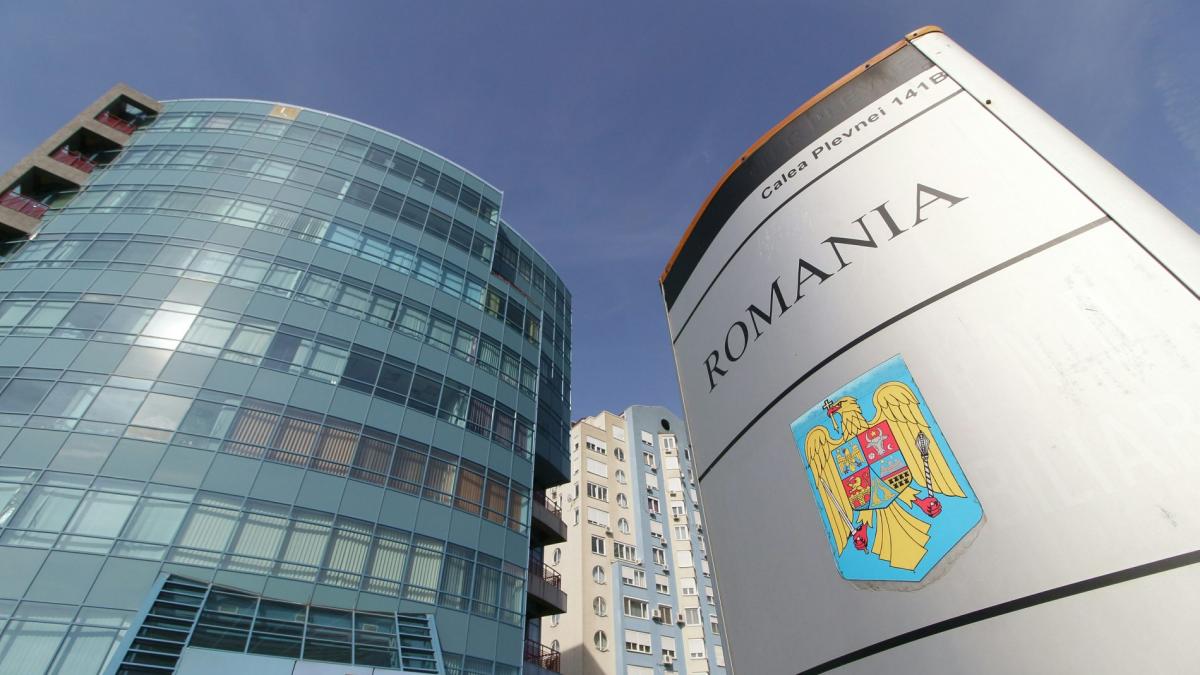Procuror SIIJ, scos forţat la pensie cu votul unui suspect pe care îl anchetează