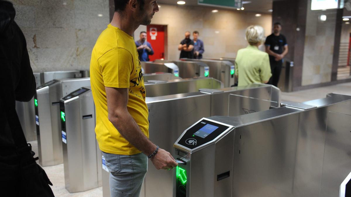 Licitaţie cu final aşteptat pentru paza metroului