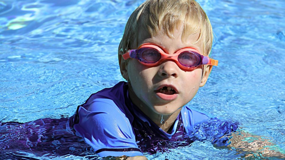 Cum te poate afecta clorul din piscină