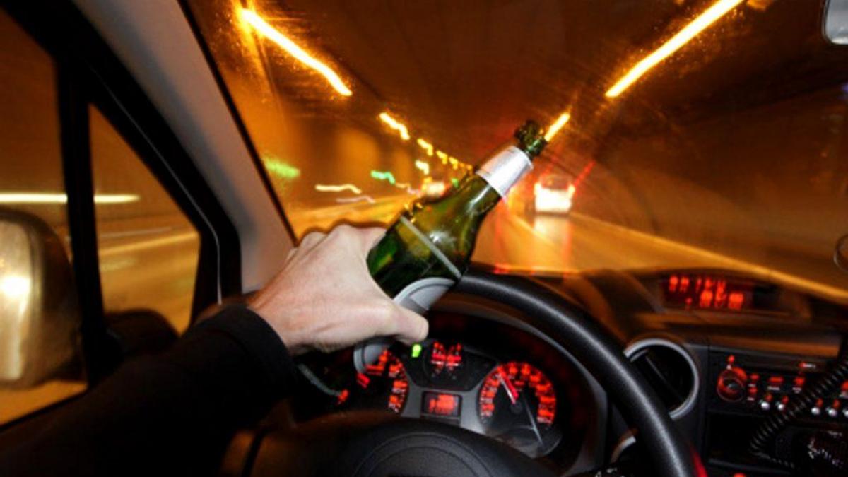 Tânăr cercetat penal după ce a condus sub influenţa alcoolului şi a provocat un accident în lanţ în Galaţi