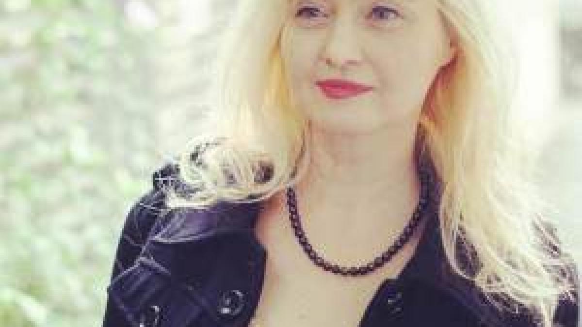 Corina Ozon, autoarea seriei Amanților:  Nu cred în suflete pereche