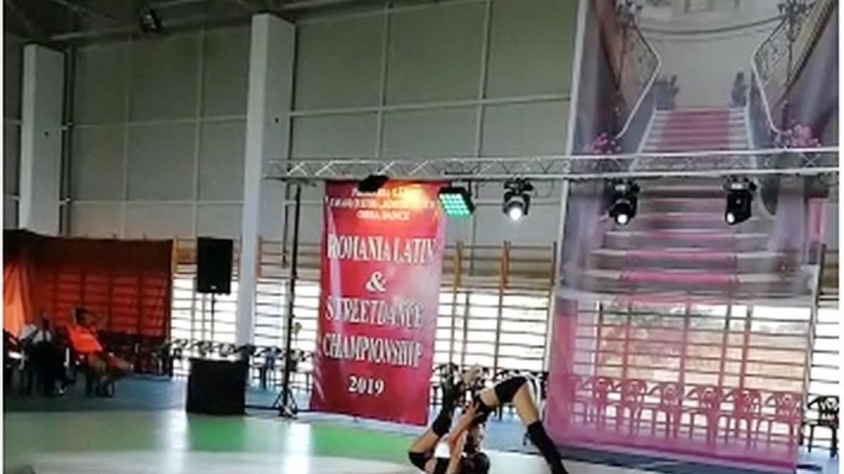 Duminică se dansează pe tiruri, la Găești