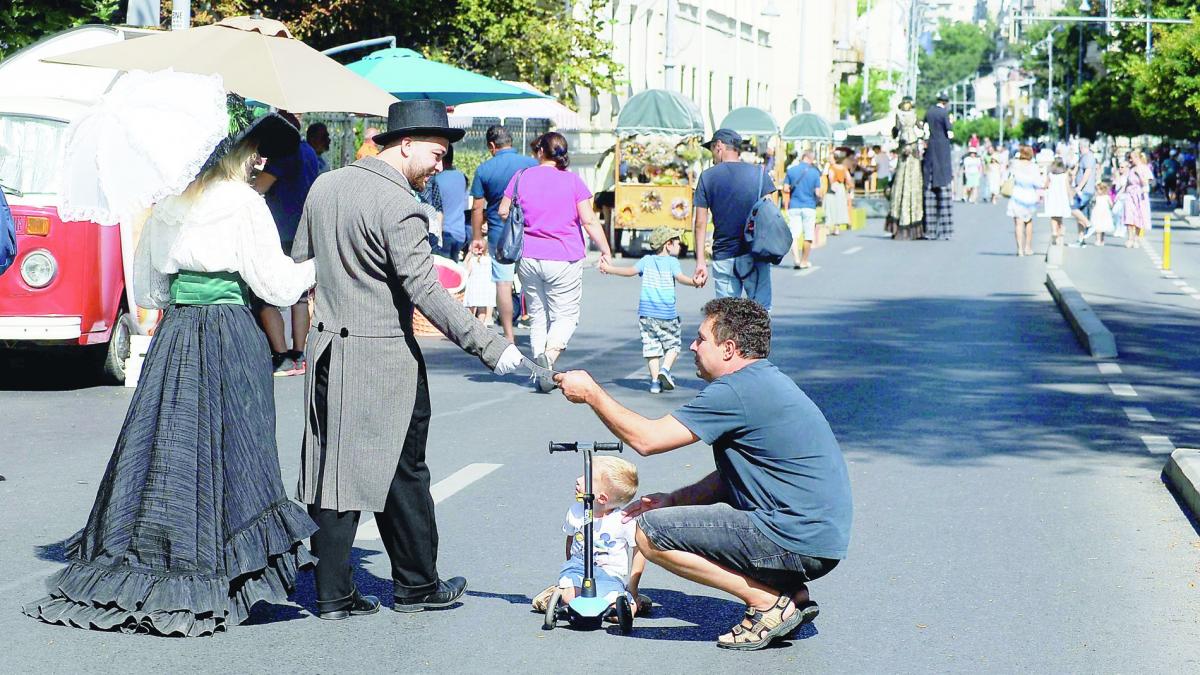 Bucureştiul interbelic, recreat pe Calea Victoriei