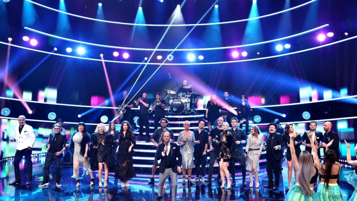 Liviu Vârciu și Andrei Ștefănescu vor fi fetele de la Indiggo,  iar Ada și Cornel Palade îi vor imita pe Ruby și Nosfe, în prima ediție Te cunosc de undeva!