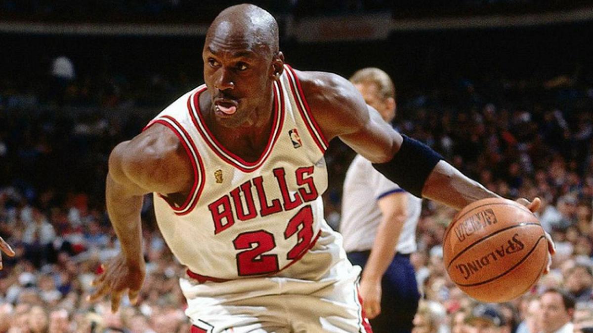 Michael Jordan a donat 1 milion de dolari victimelor uraganului Dorian