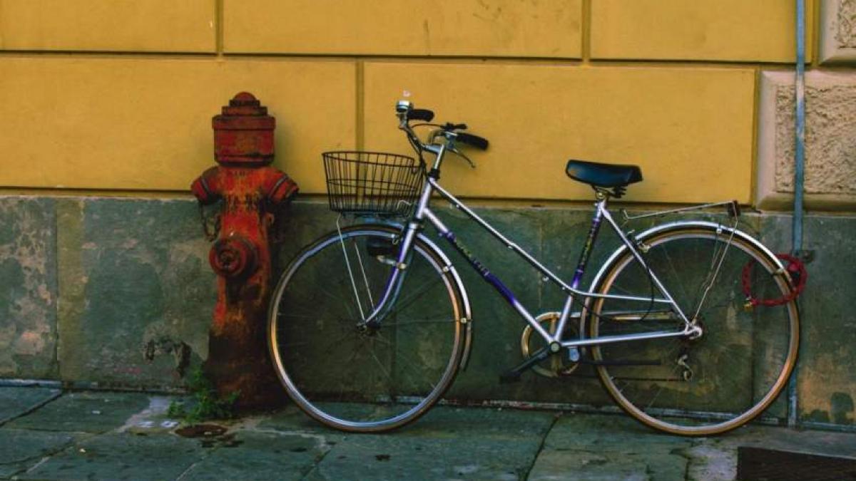 Proiect: Parcări pentru biciclete lângă instituții publice, piețe, gări și autogări