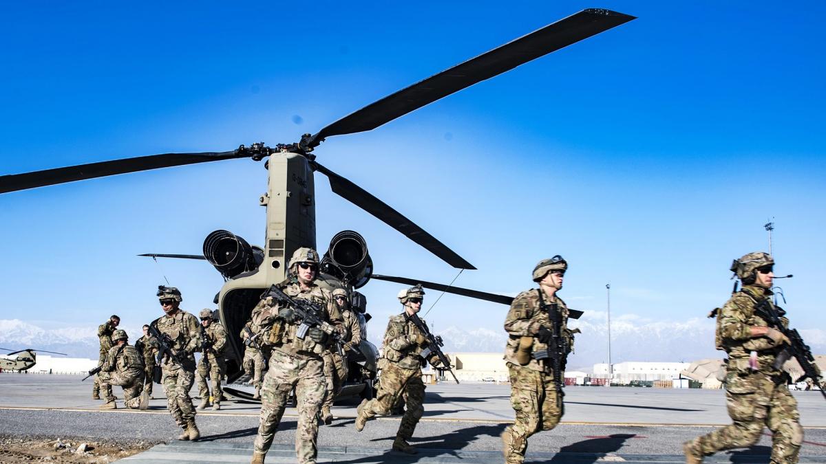 Statele Unite desfăşoară 500 de militari în Lituania