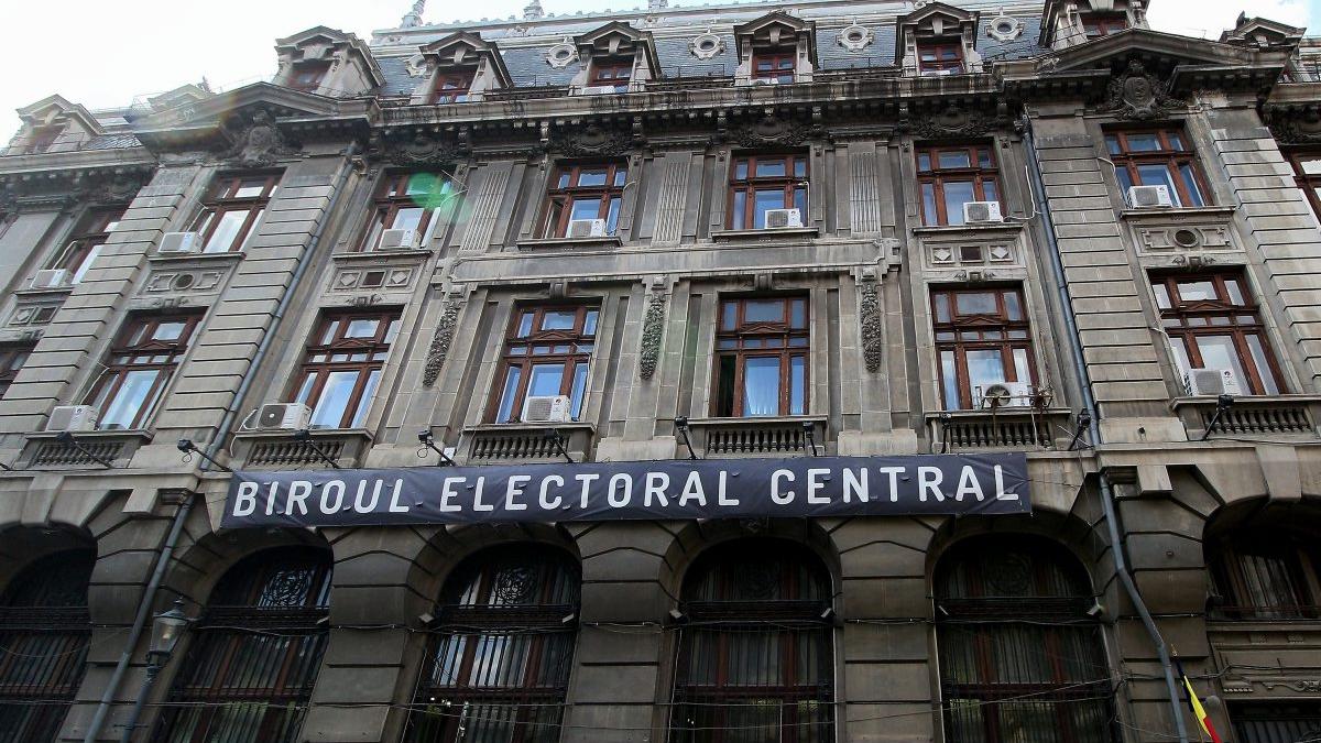 BEC a stabilit ordinea candidaţilor la prezidenţiale pe buletinele de vot