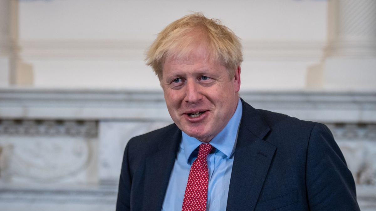 Johnson se confruntă cu revolta