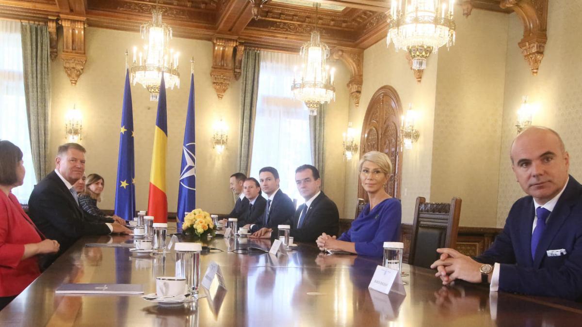 Au început discuţiile preşedintelui Klaus Iohannis cu delegaţia PNL