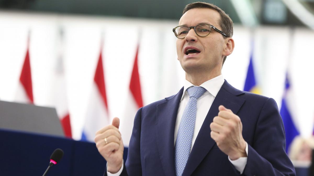 Polonia: Mateusz Morawiecki rămâne prim-ministru