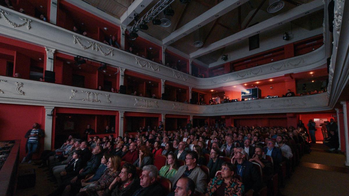 Scurt-metrajul finlandez "Două corpuri pe o plajă" a câștigat Marele Premiu al Festivalului Alter Native 27