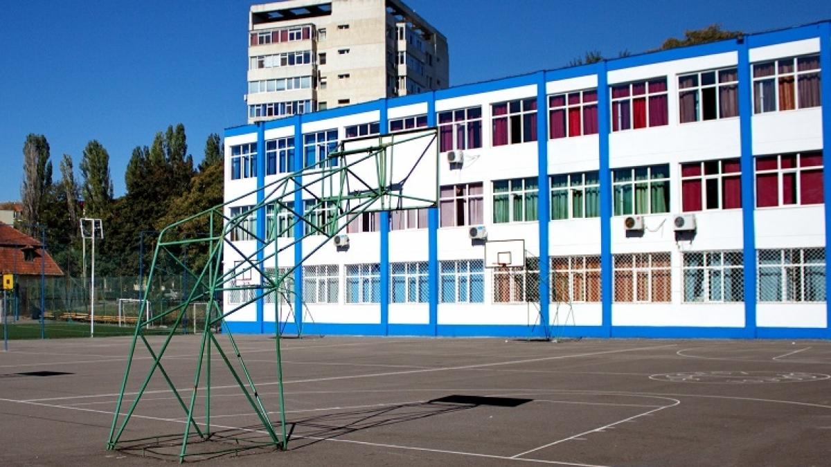 Comisie constituită de IŞJ pentru anchetarea colectării fondurilor clasei la Liceul Teoretic Traian, în Constanța