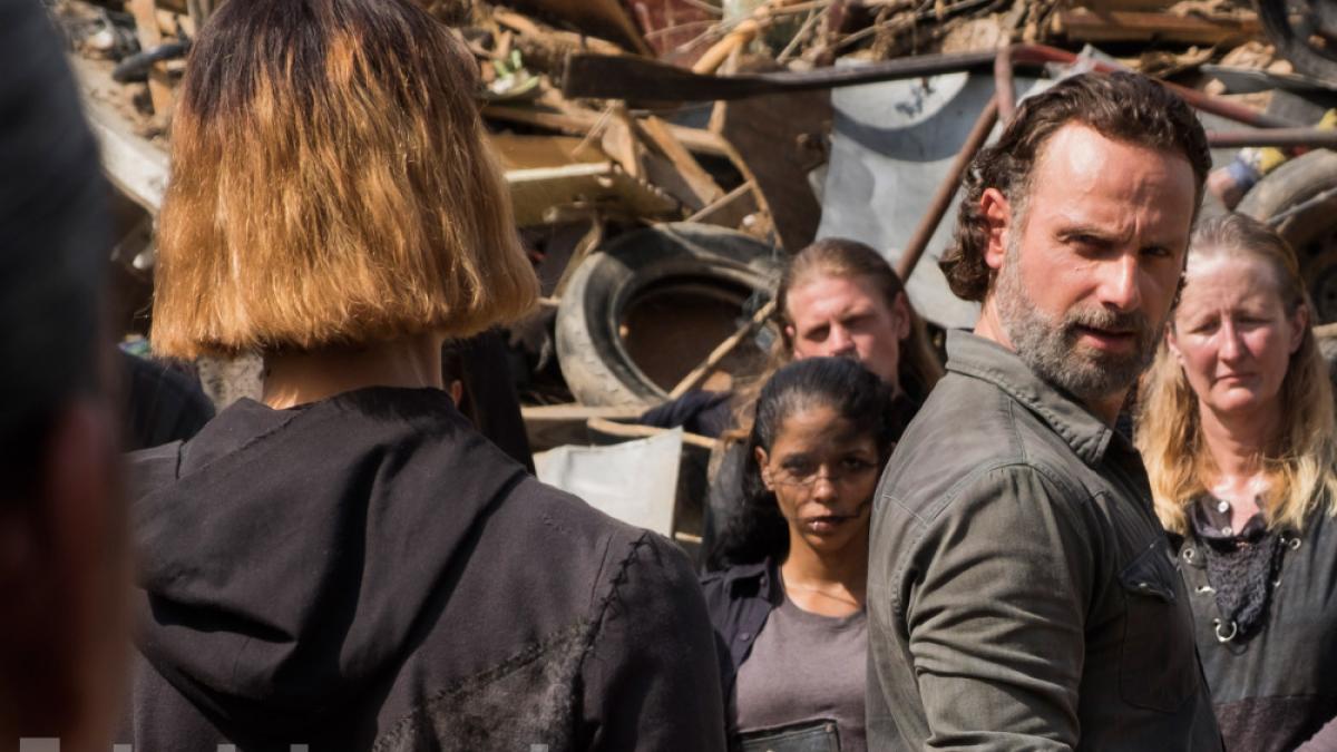 Când se termină serialul fenomen "The Walking Dead"