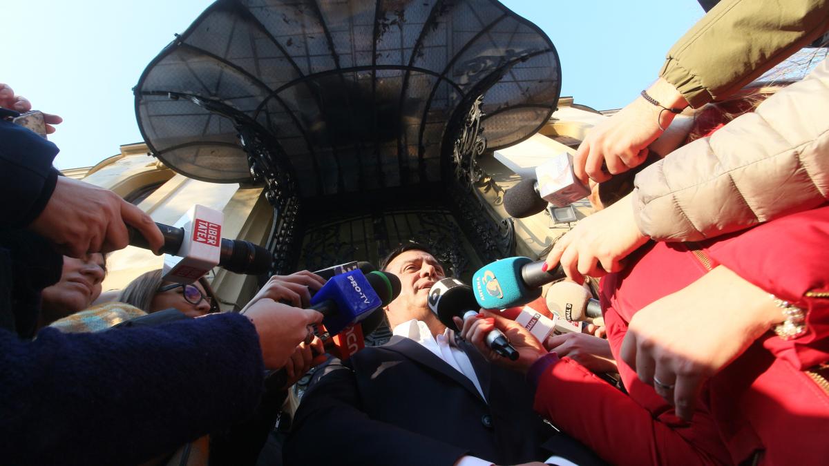 Bădălău îşi cere scuze românilor plecaţi la muncă în străinătate şi spune că va respecta decizia colegilor din CExN