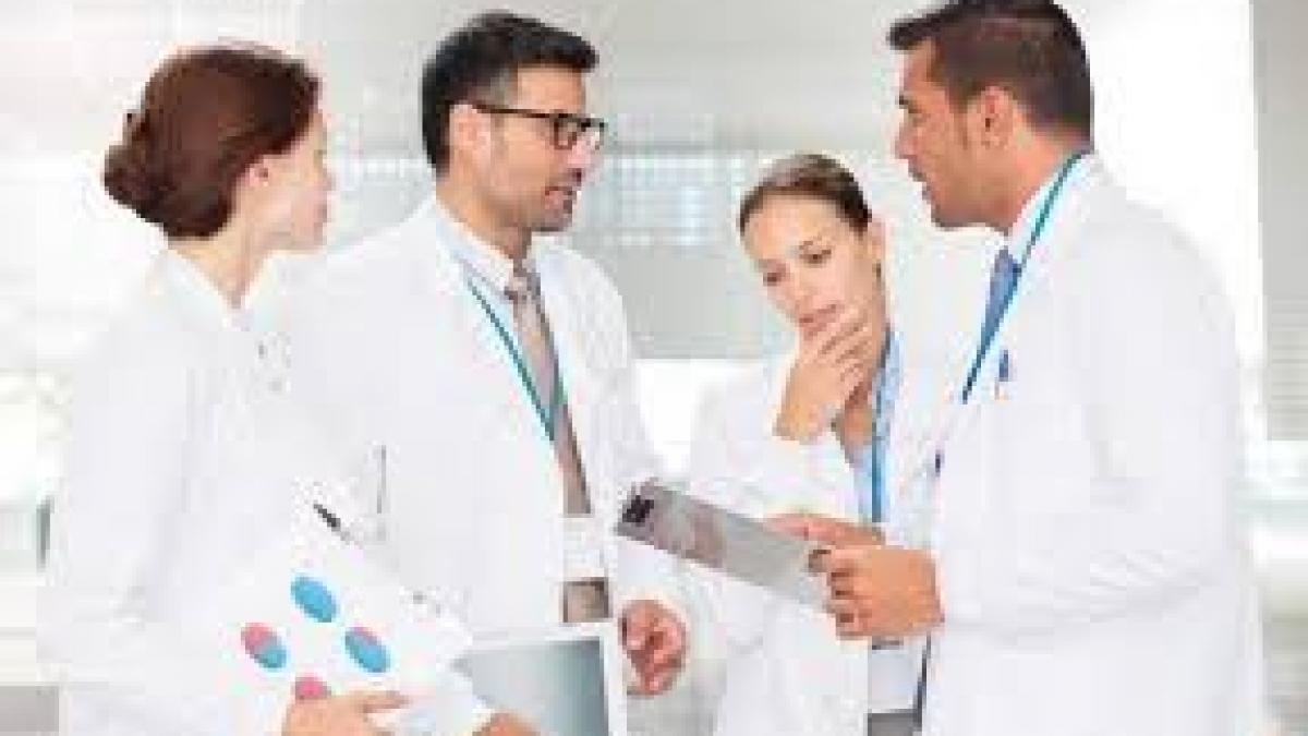 Polițiștii au deschis dosare penale pentru eliberarea ilegală de fișe medicale