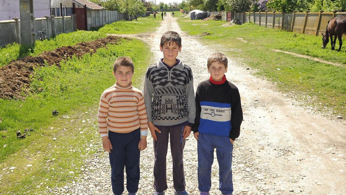 Drepturile copilului în România, doar pe hârtie