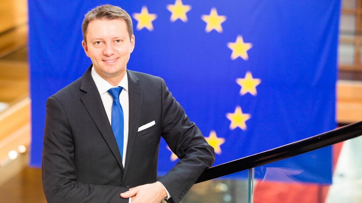 Parlamentul European va adopta o rezoluţie despre Revoluţia din România