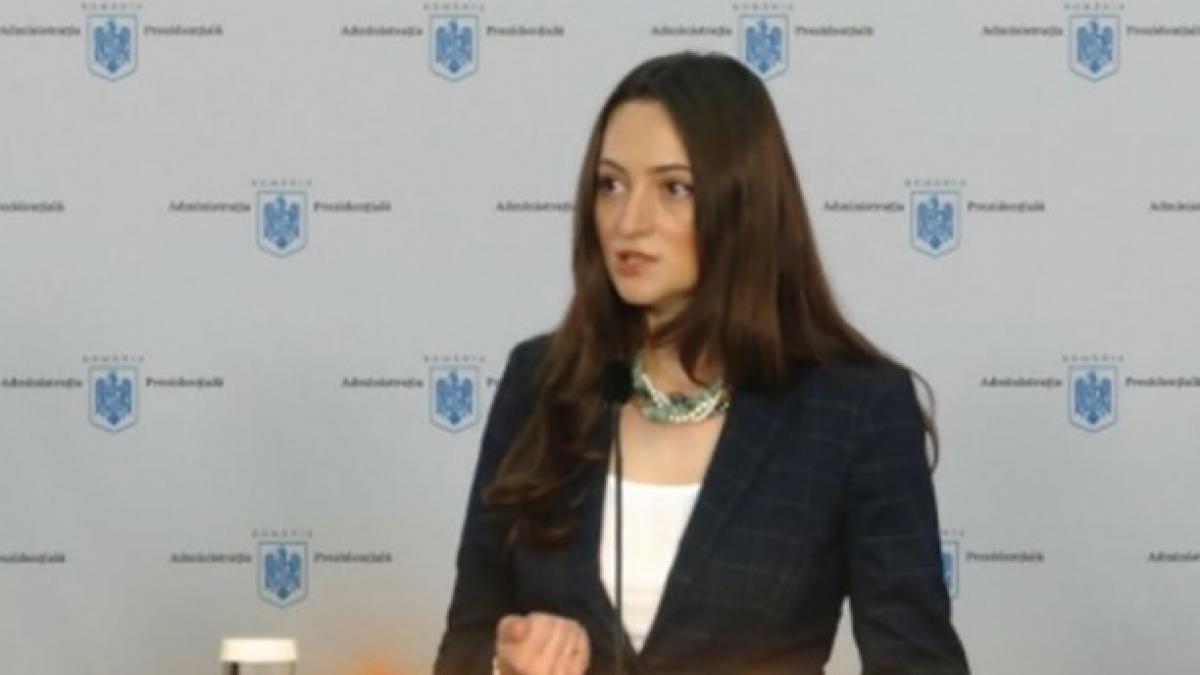 Mădălina Dobrovolschi a demisionat din funcţia de purtător de cuvânt al preşedintelui Iohannis