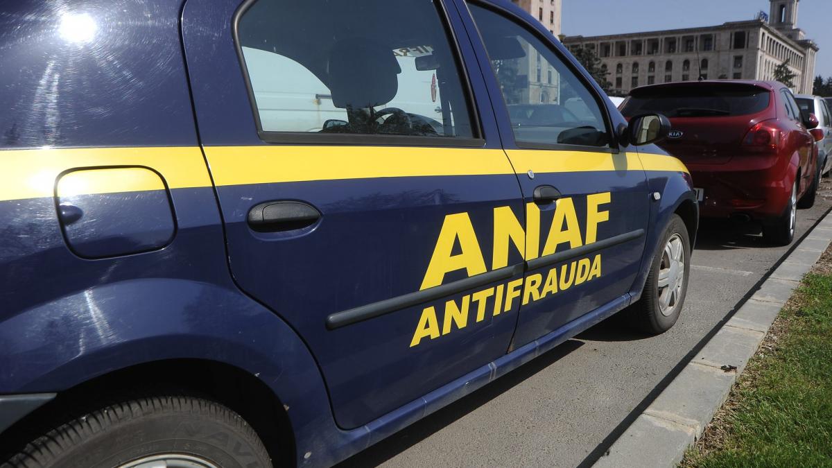 Inspectorii vamali bucureşteni au confiscat produse cosmetice în valoare de circa 85.000 de euro