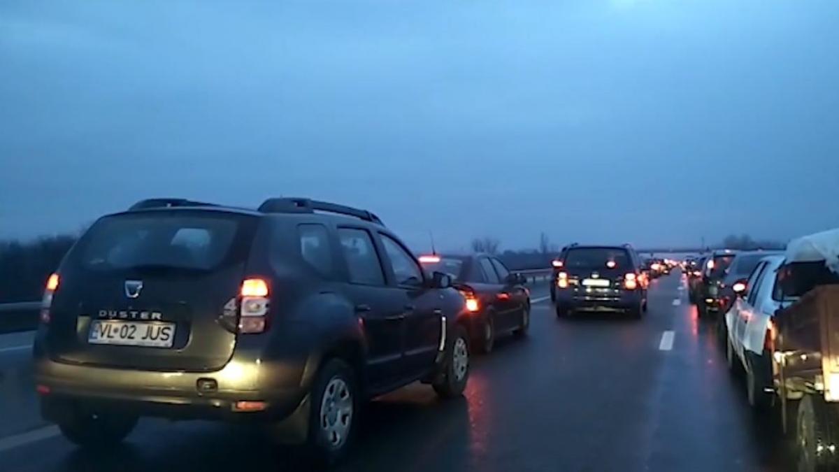 Accident pe Autostrada A1, în zona localității Bolintin Deal. Circulaţia a fost întreruptă pe o bandă