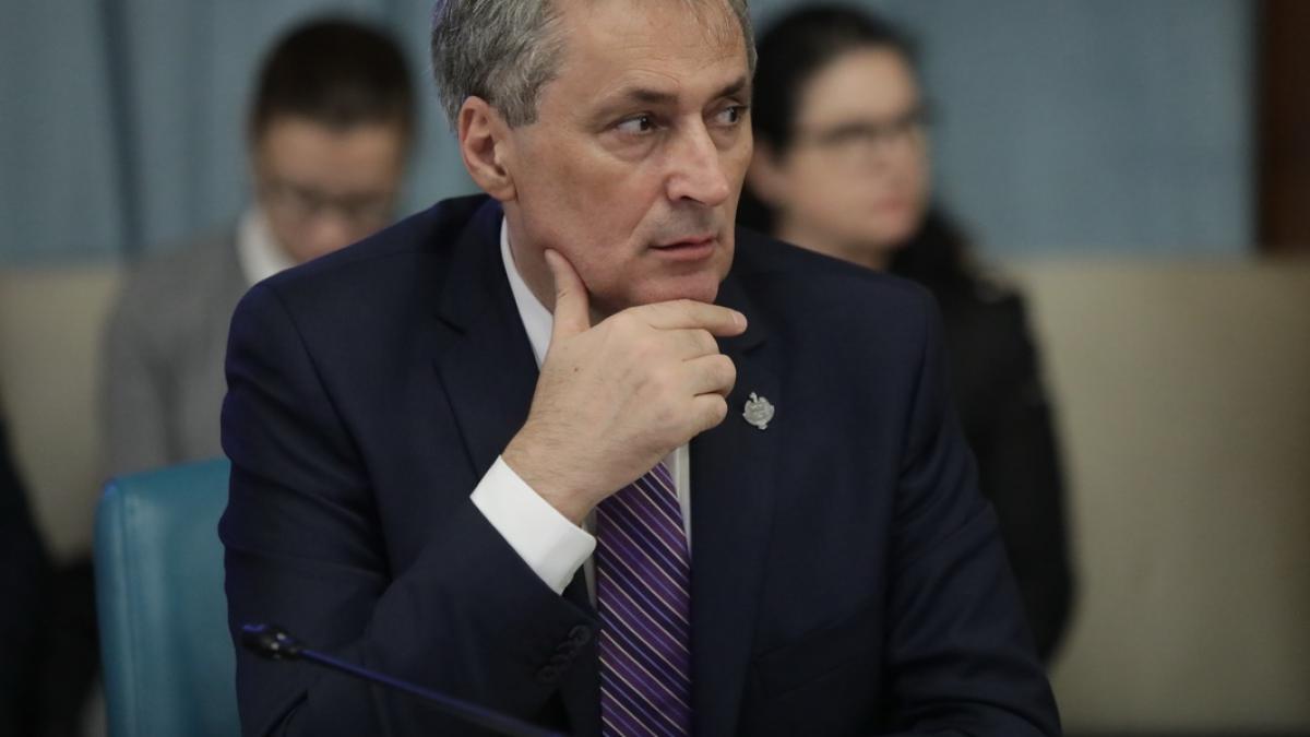 Vela: România are nevoie de piloţi - chemarea piloţilor din rezervă pentru SMURD este o soluţie de urgenţă