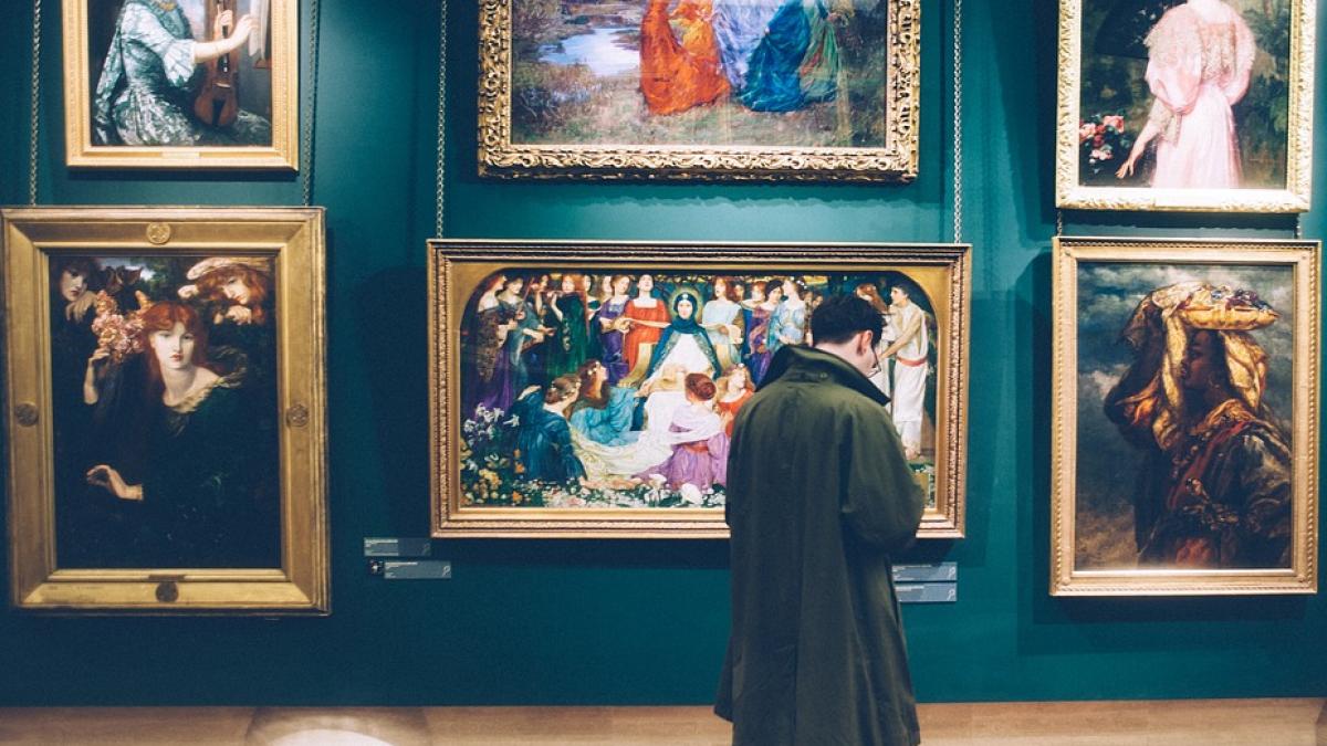 Acces gratuit la expoziţii şi muzee