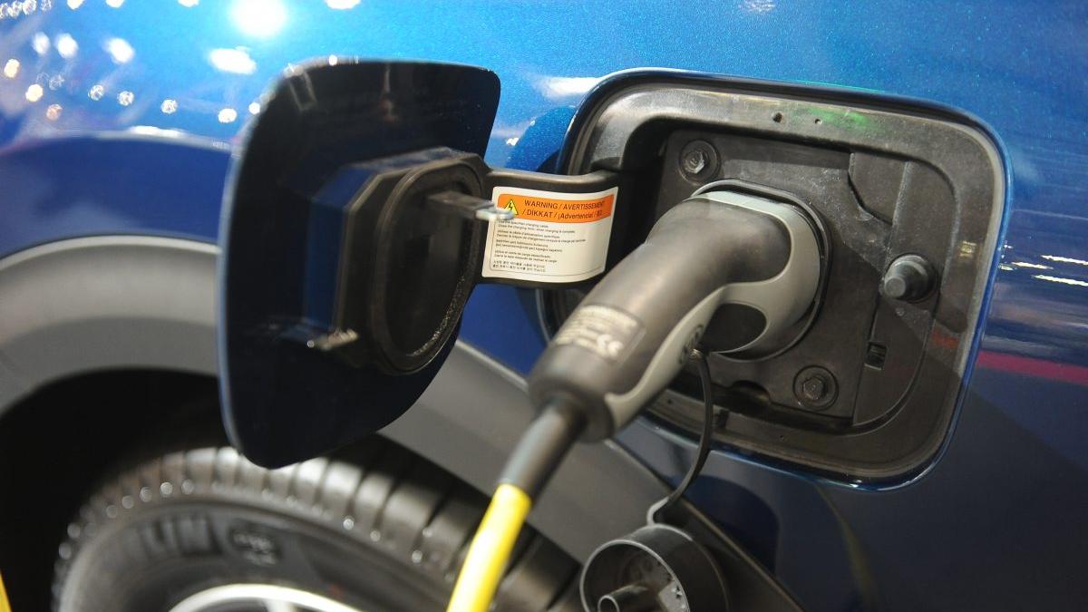 Cererea de mașini electrice creşte accelerat