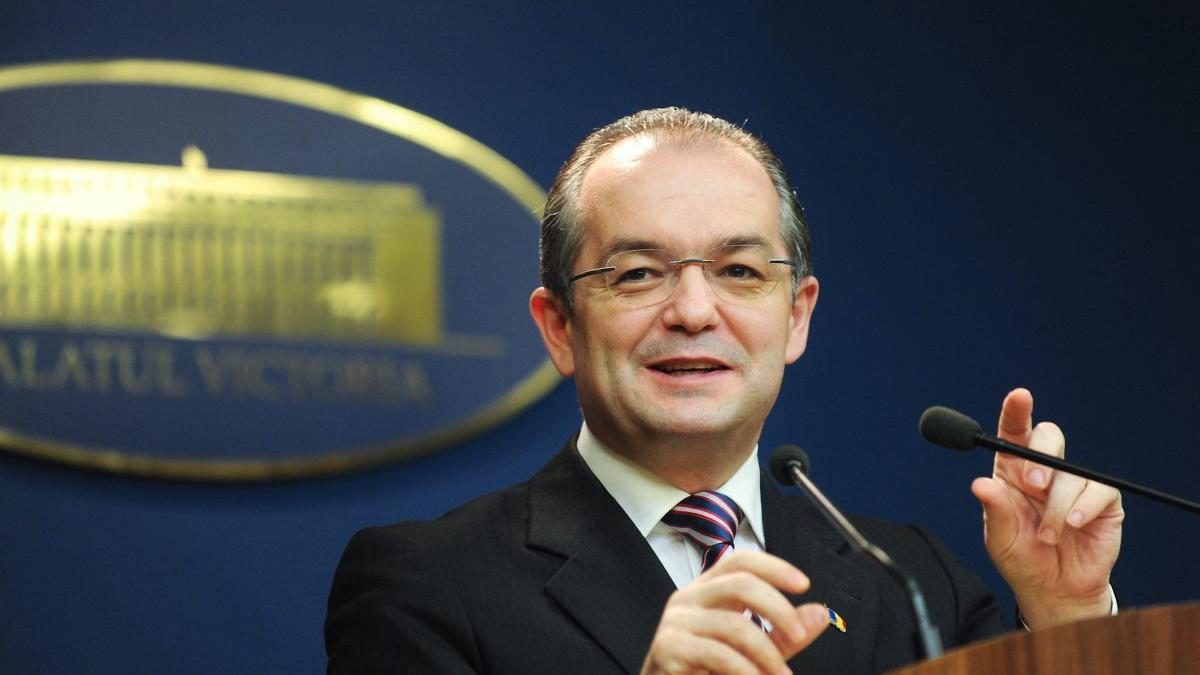 Epoca lui Boc bântuie România lui Orban
