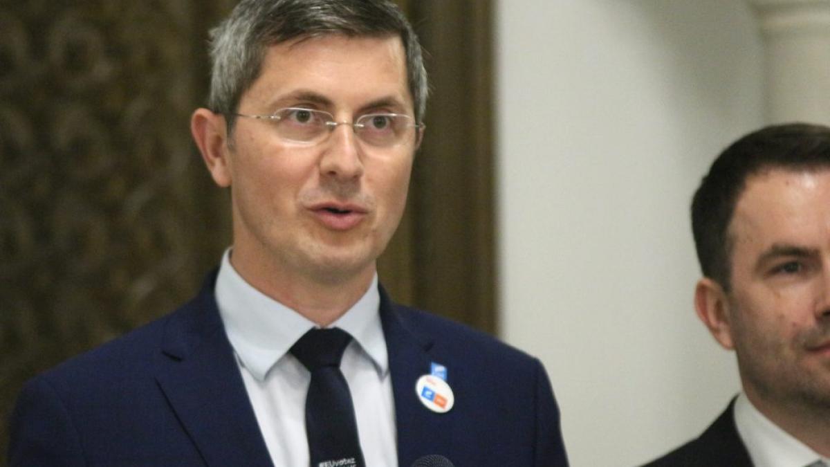 Barna: Aşteptăm ca PNL să fie deschis la a decide candidaţi unici în marile oraşe