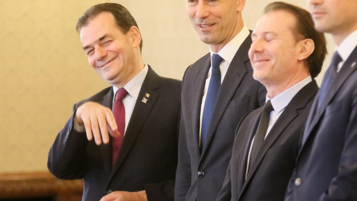 Consultări la Cotroceni. Au început discuţiile preşedintelui Klaus Iohannis cu delegaţia PNL