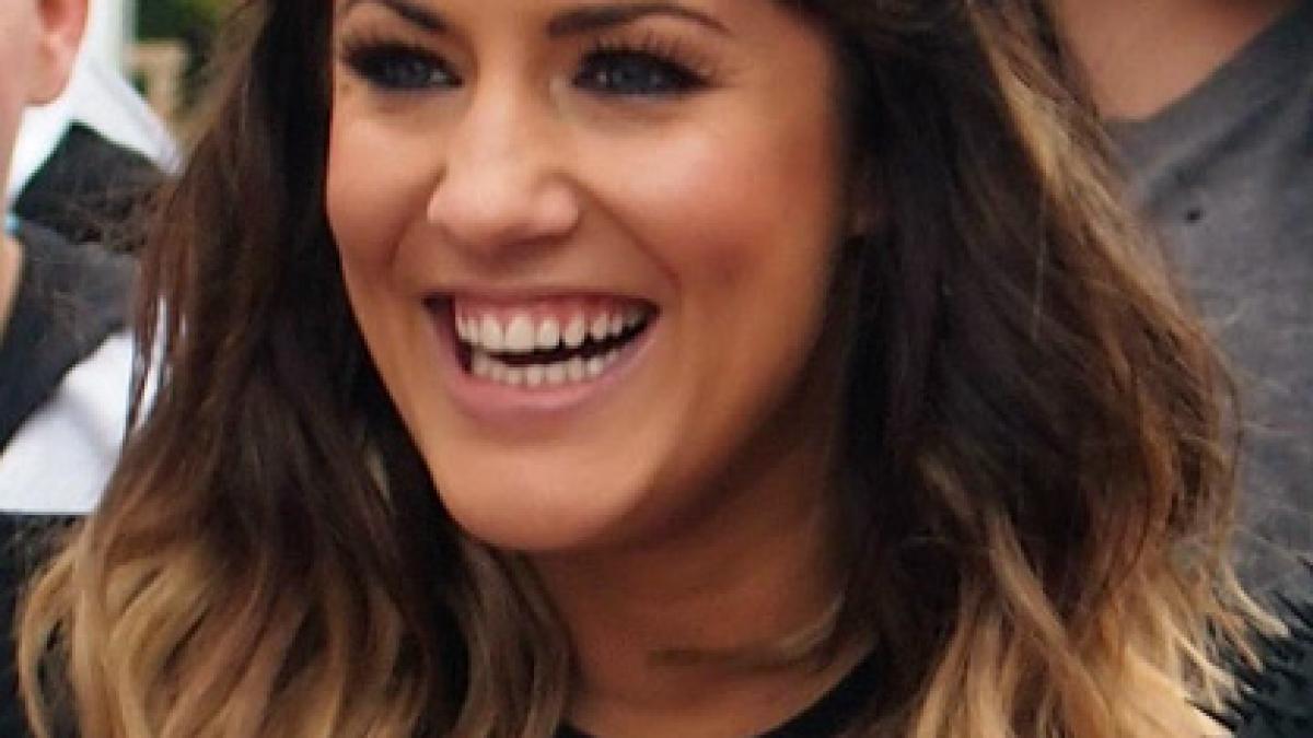 Prezentatoarea TV Caroline Flack a fost găsită moartă în apartamentul ei