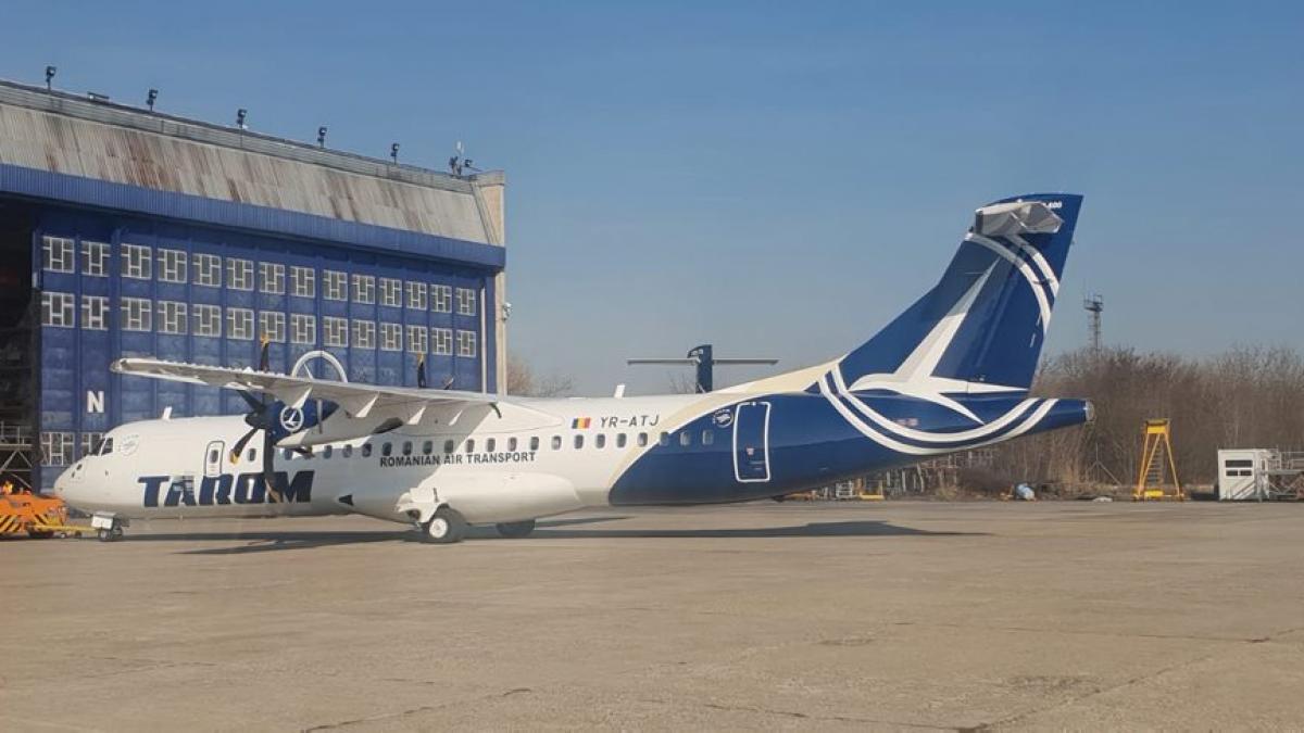Un avion ce efectua o cursă Bucureşti-Cluj a fost întors din drum