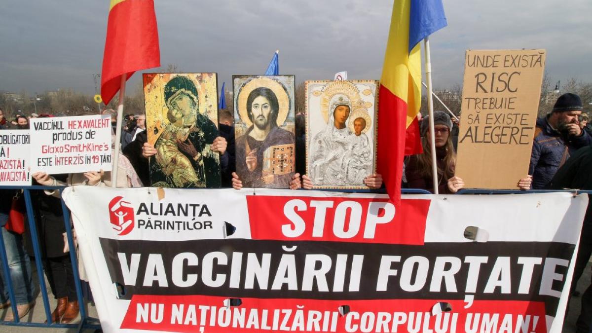 Legea vaccinării scoate oamenii în stradă