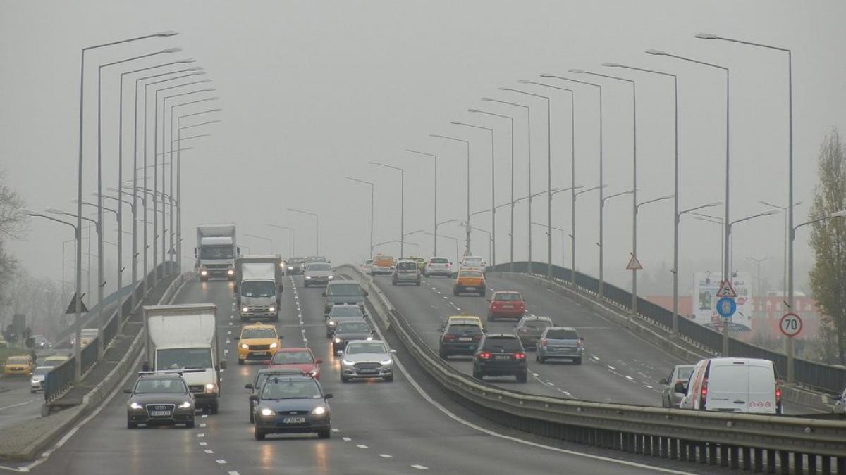Bucureştenii cer monitorizarea corectă a calităţii aerului