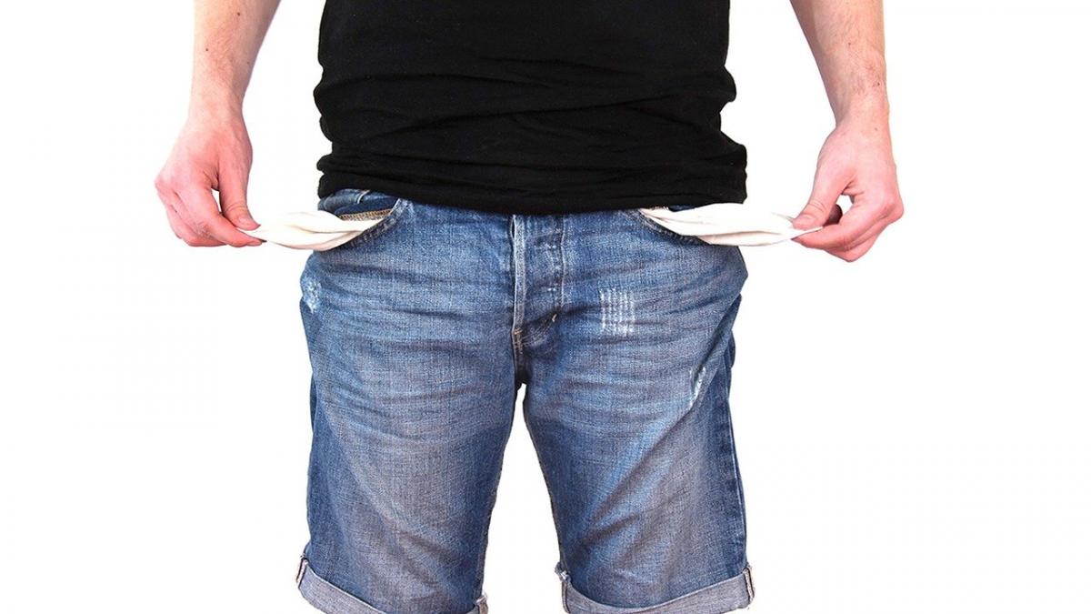 Probleme MARI pentru angajații CJ Mehedinți. Riscă să nu primească salariile pentru luna februarie. Totul a pornit de la un război politic
