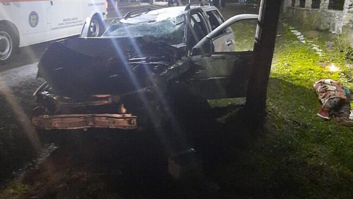 Accident TERIBIL în Suceava. Două persoane au murit 