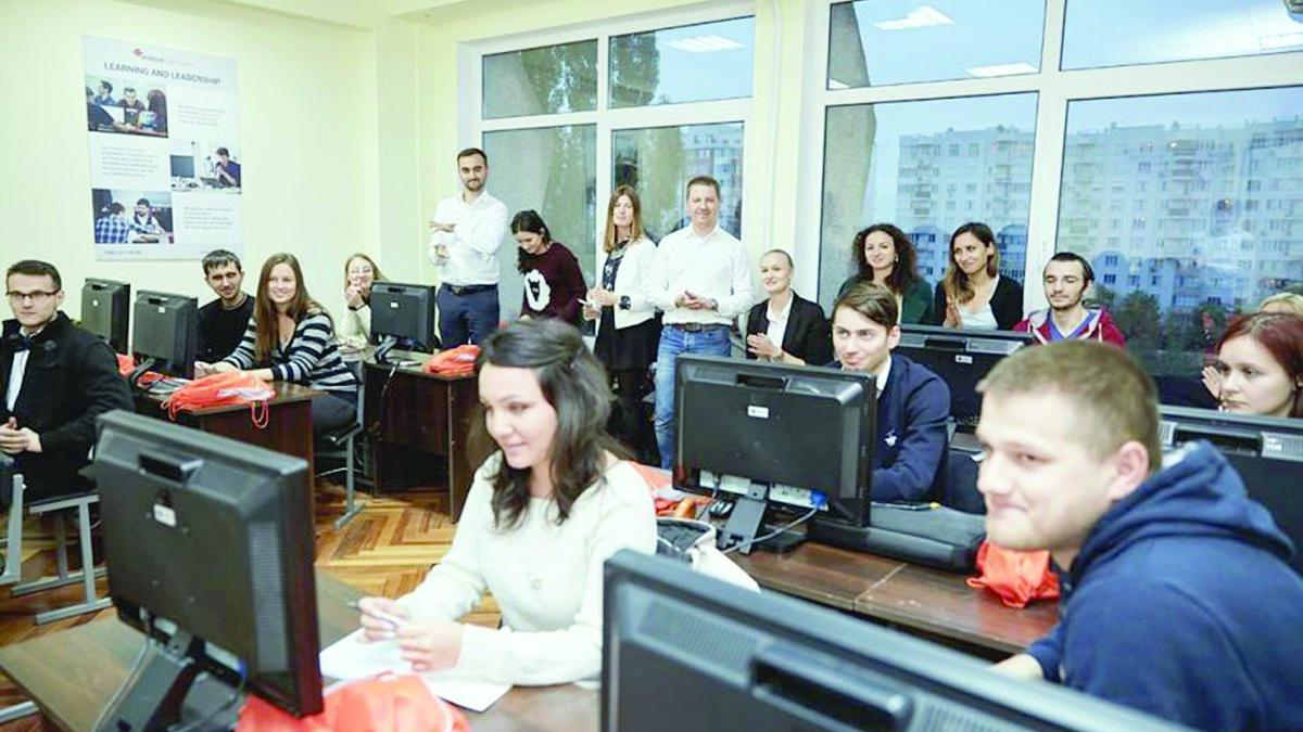 Birourile de tip „open space“ creează anxietate angajaţilor