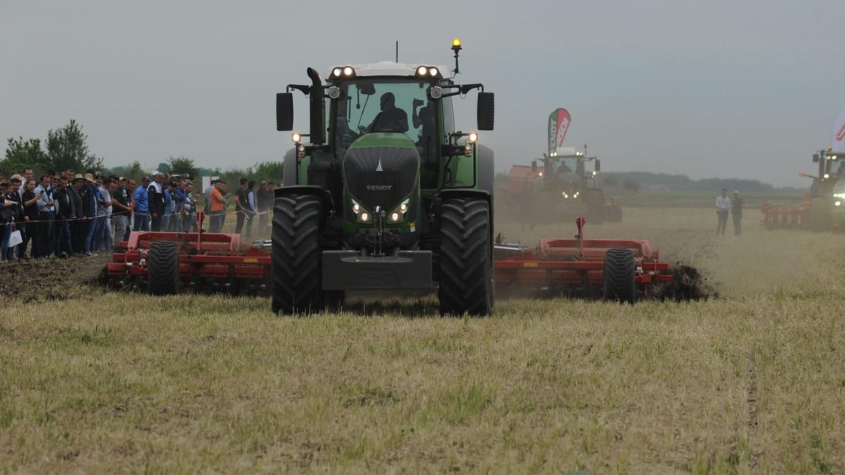 Au fost depuse cereri unice de plată pentru aproape 230.000 de hectare