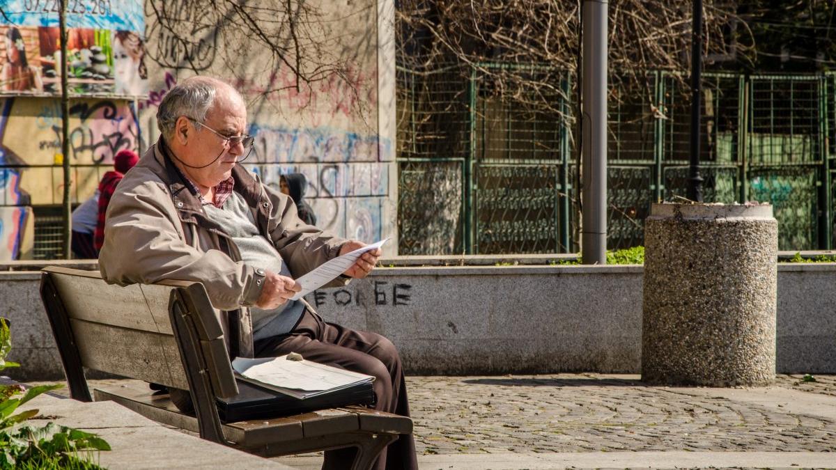 Important pentru pensionari. STB face un anunț referitor la ridicarea cardului