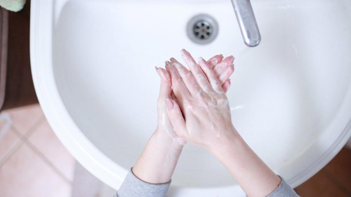 Ghid de autoprotecție pentru a evita infectarea cu virusul COVID-19