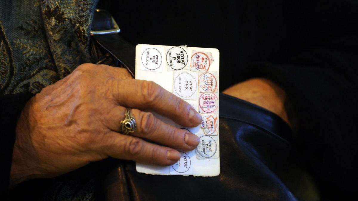 Valabilitatea documentelor care expiră în starea de urgență se prelungește
