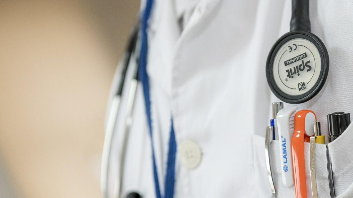 Guvernul ia în calcul ca medicii demisionari să îşi piardă dreptul de a practica meseria