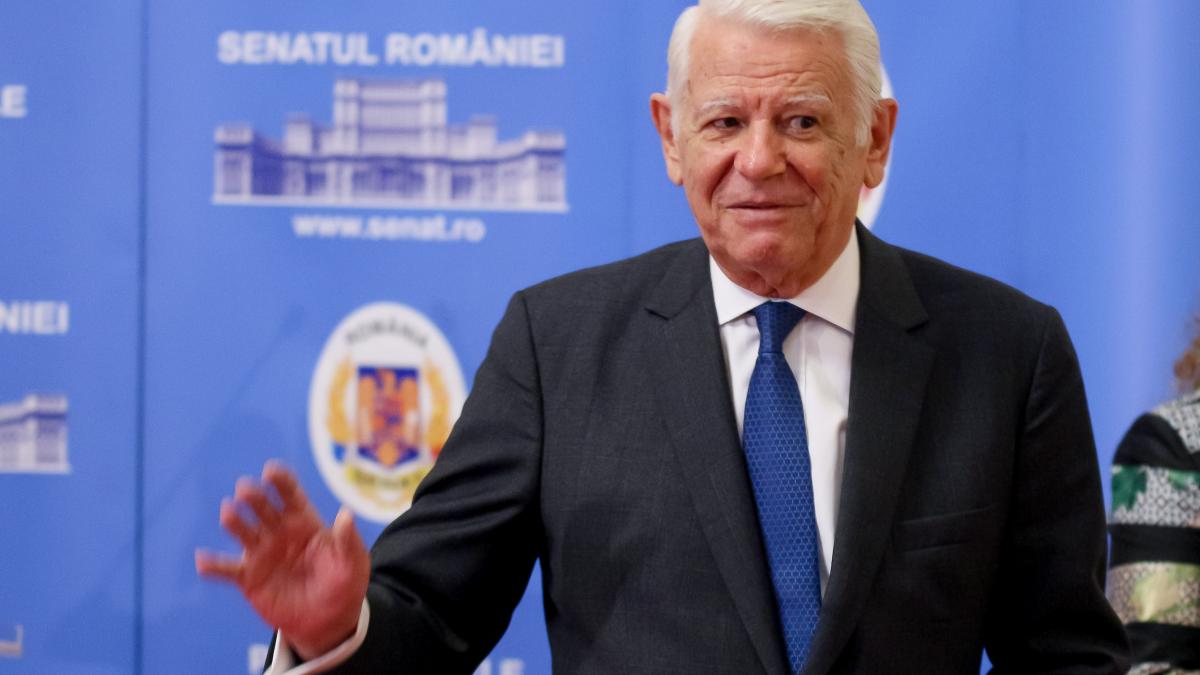 Teodor Meleşcanu a demisionat din Partidul Forţa Naţională: Îmi dedic toată energia poporului meu