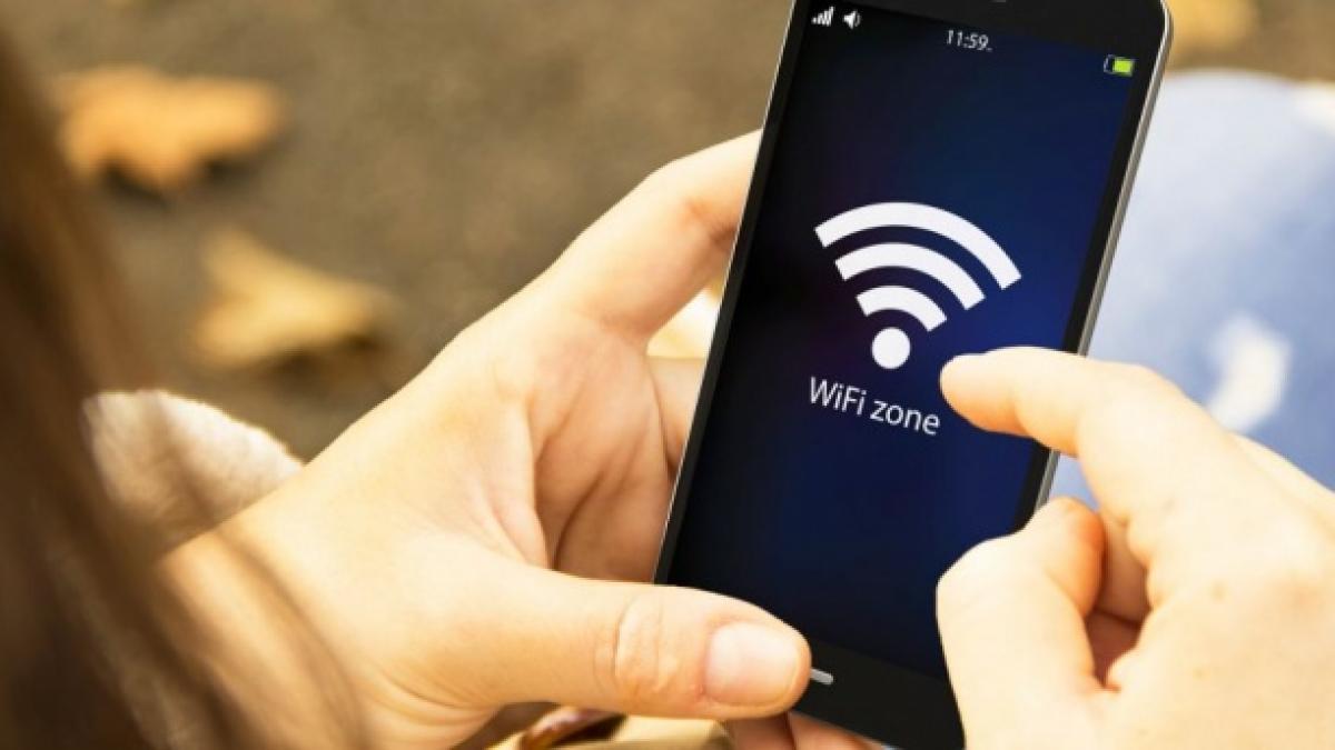 Autoritățile britanice convoacă companiile de tehnologie pentru eliminarea conspirației 5G