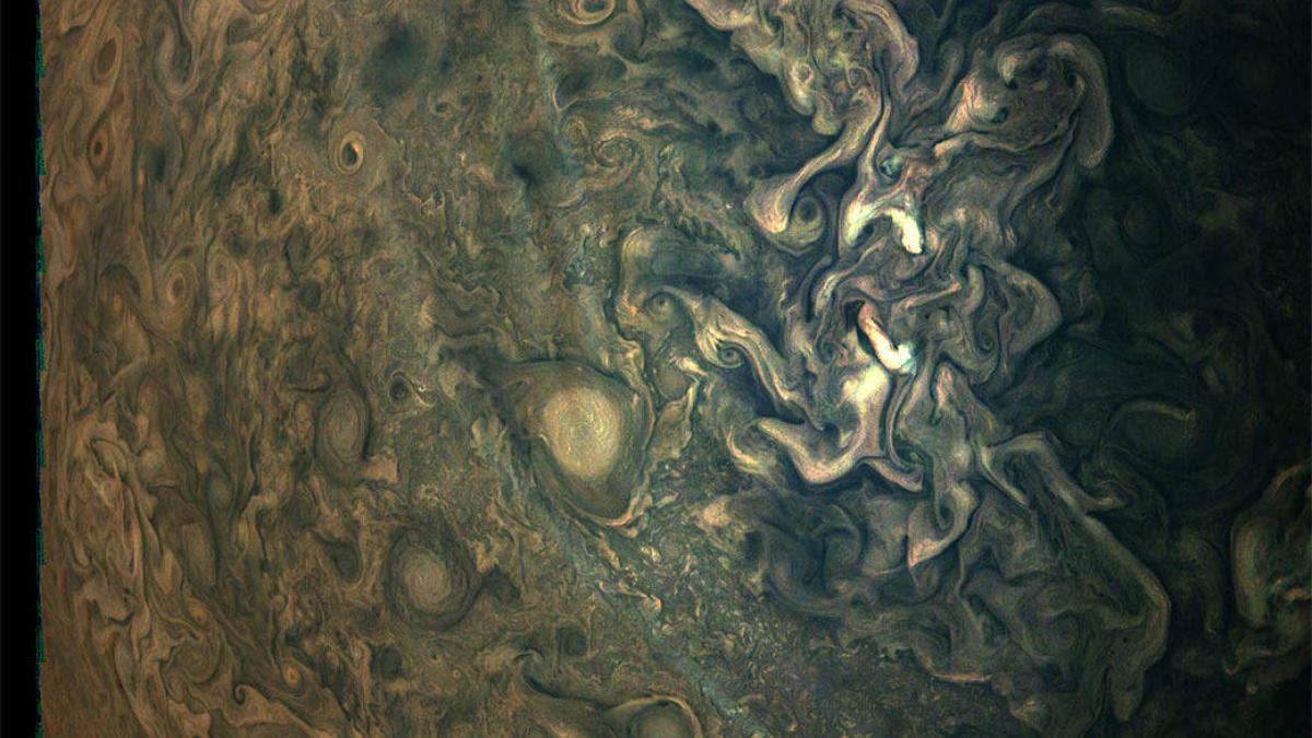 Imaginea uimitoare cu atmosfera planetei Jupiter care a creat savanţilor noi semne de întrebare