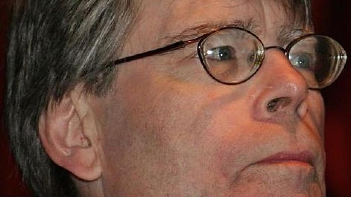 Stephen King: „Îmi pare rău dacă vă simţiți ca într-un roman de-al meu”