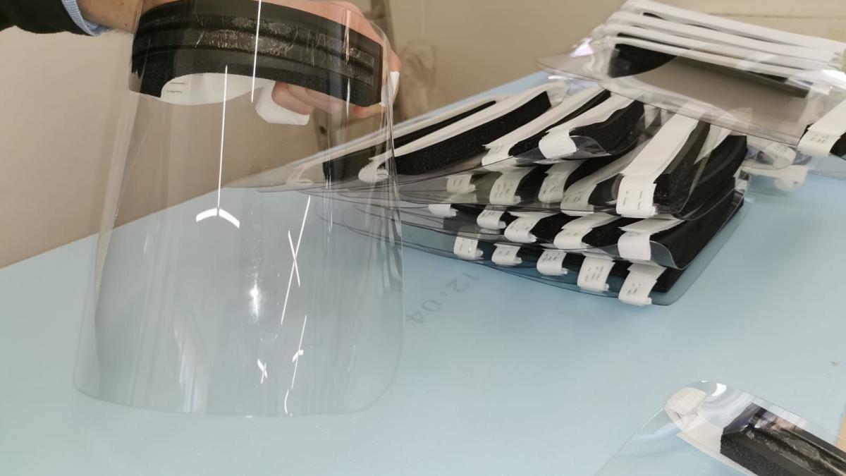 Ministerul Apărării a început producţia de viziere de protecţie